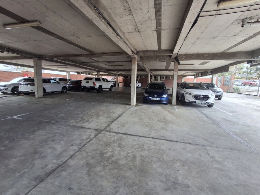 To Let Commercial Property for Rent in Vincent Eastern Cape